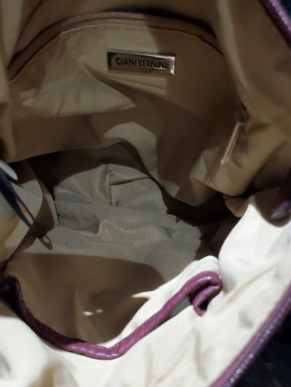 Giani Bernini Plum Textured Leather Crossbody with Logo Medallion Casual Vacay - Picture 10 of 14